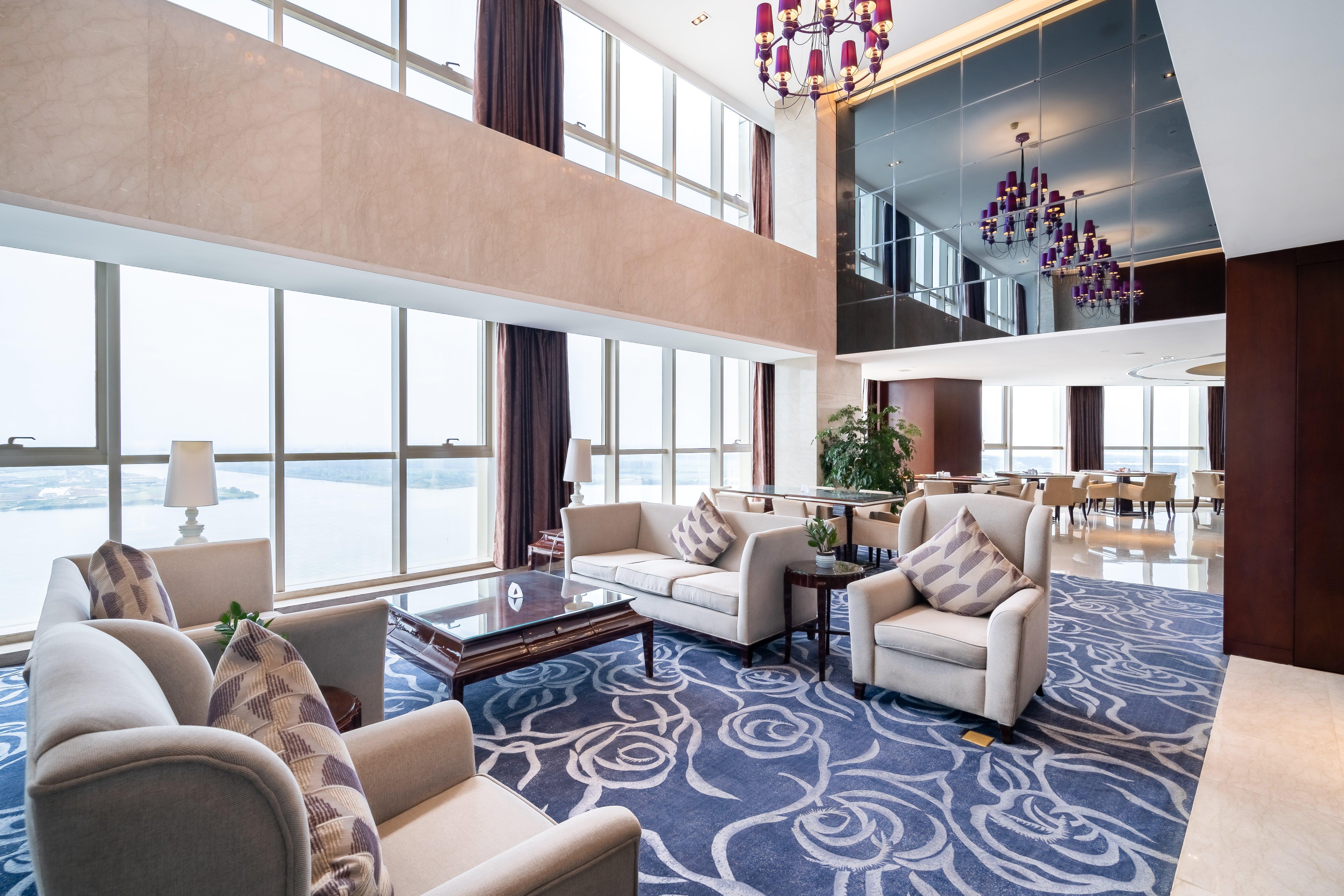 Crowne Plaza Zhenjiang By Ihg Hotell Exteriör bild