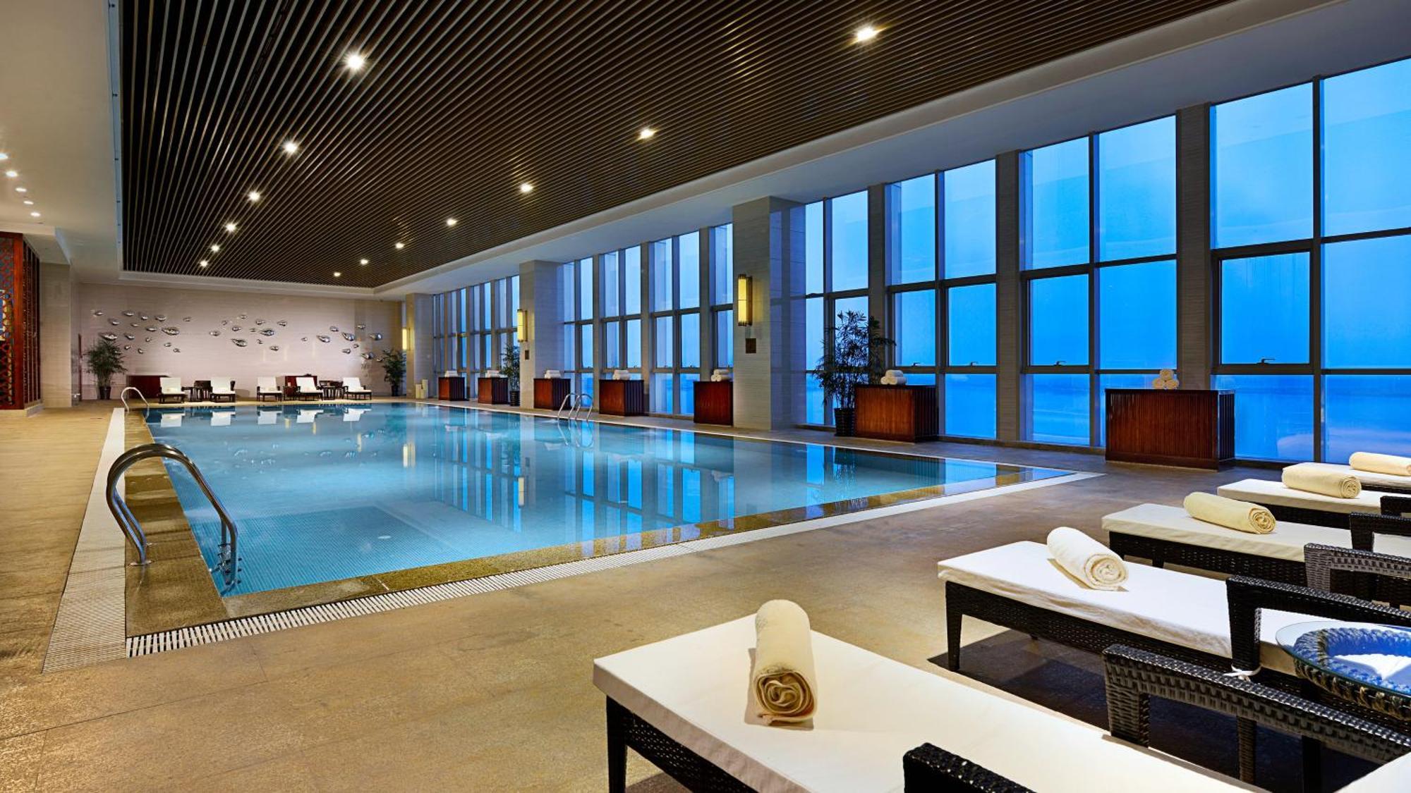 Crowne Plaza Zhenjiang By Ihg Hotell Exteriör bild