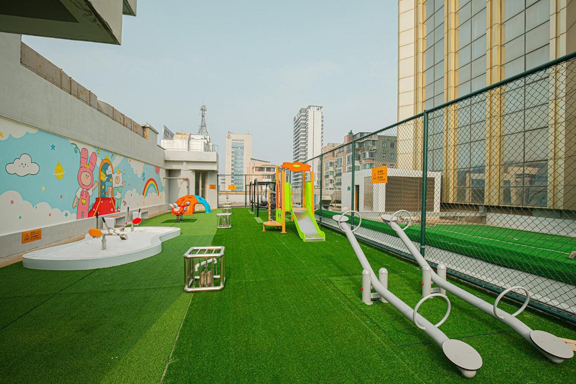 Crowne Plaza Zhenjiang By Ihg Hotell Exteriör bild