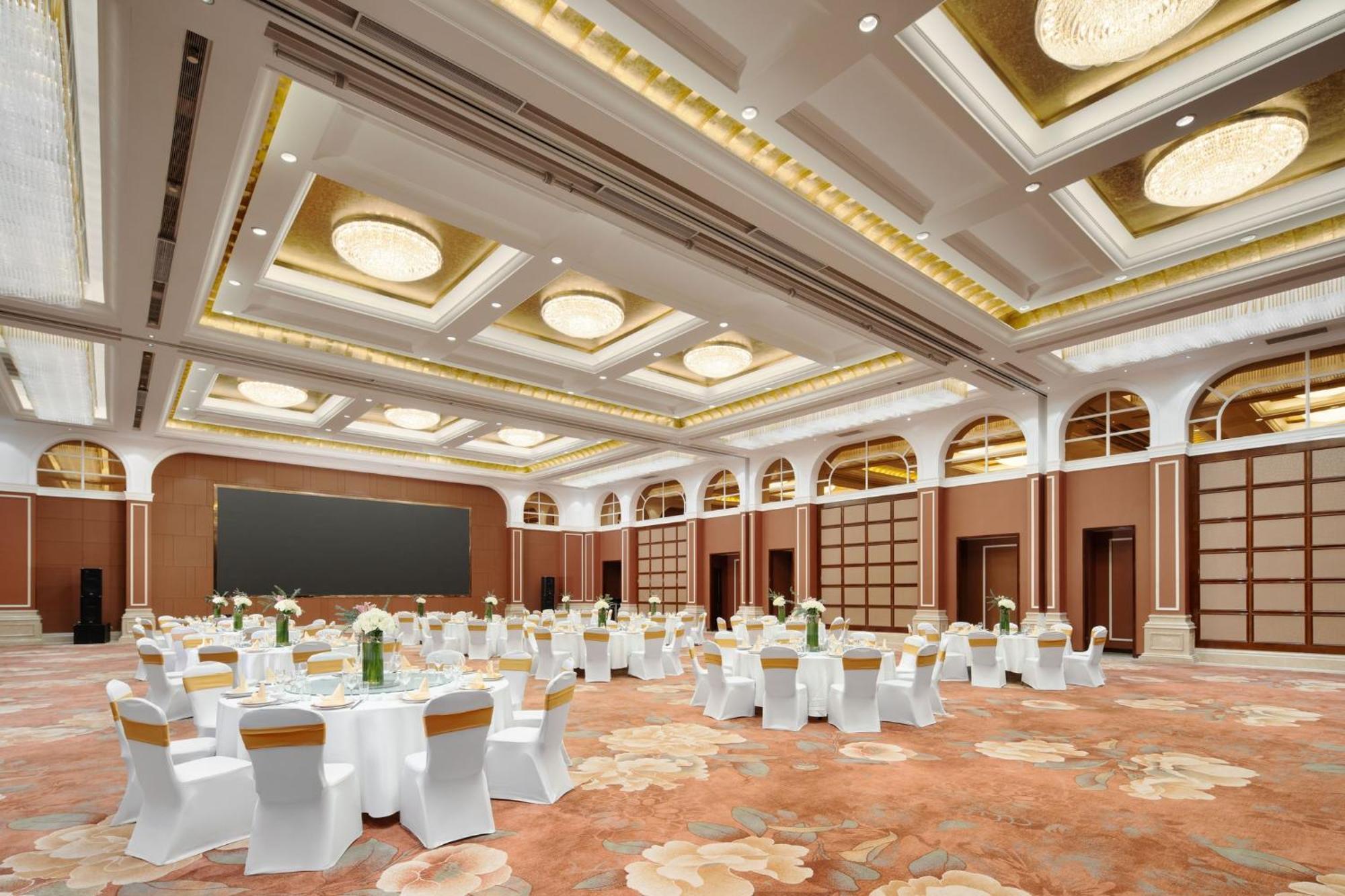 Crowne Plaza Zhenjiang By Ihg Hotell Exteriör bild